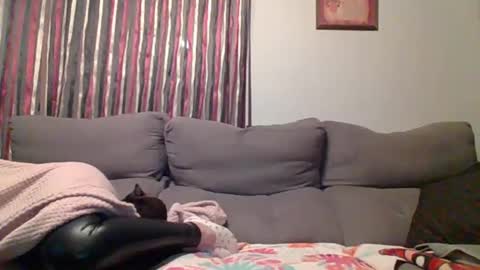 Snapshot of luna_perversa11 chatting on 11/08/25, 06:40 Luna online show from 11/08/25, 06:40