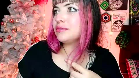 MISS LUNA  online show from 12/23/24, 07:49