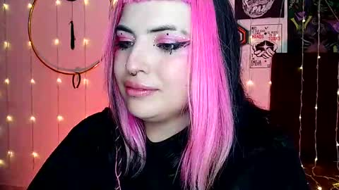 MISS LUNA  online show from 02/04/25, 01:13