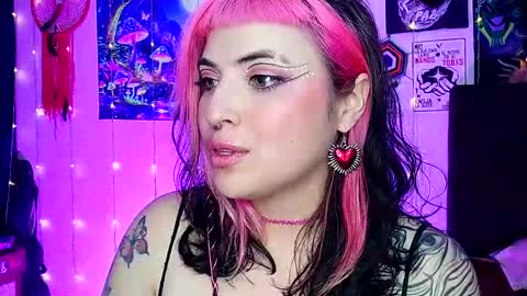 MISS LUNA  online show from 02/24/25, 06:27