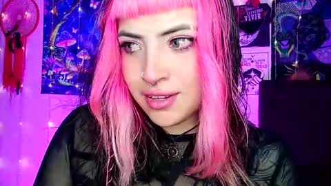 MISS LUNA  online show from 03/06/25, 12:21