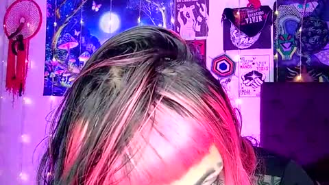 MISS LUNA  online show from 03/07/25, 05:49