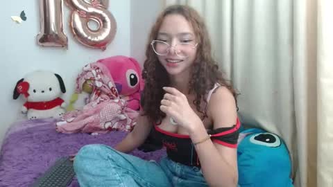 luna_rios69 online show from 02/03/26, 11:54