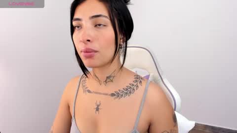 Snapshot of luna_rose10 chatting on 05/10/26, 12:49 luna rose online show from 05/10/26, 12:49