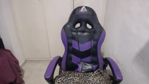 Luna online show from 12/20/24, 09:32