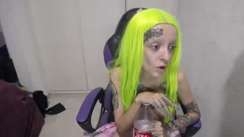 Luna online show from 12/27/24, 07:46