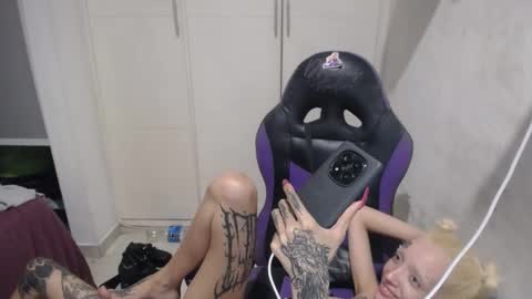 Luna online show from 01/31/25, 11:03