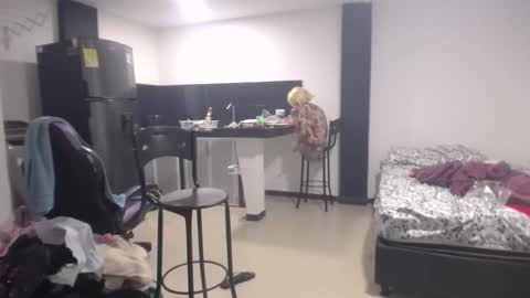 Luna online show from 03/06/25, 10:15