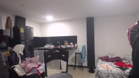 Luna online show from 03/10/25, 06:34