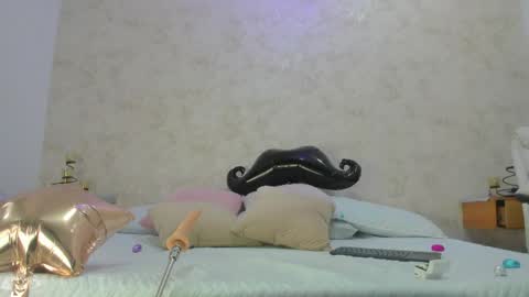 Luna online show from 03/21/26, 12:10