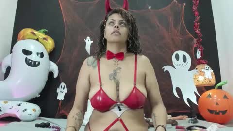 Luna online show from 10/24/25, 08:38