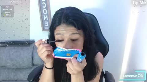 luna_starr69 online show from 12/16/25, 12:54