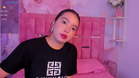 Luna  online show from 09/28/25, 04:34