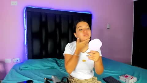 Luna  online show from 11/15/25, 11:40