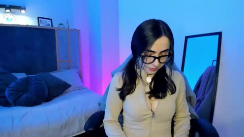 Luna online show from 02/11/26, 01:38