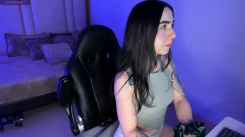 Luna online show from 06/02/26, 10:56