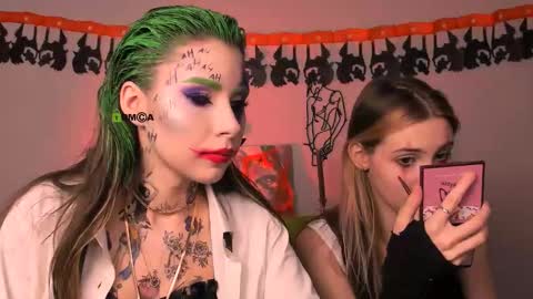 Luna online show from 10/29/25, 08:21