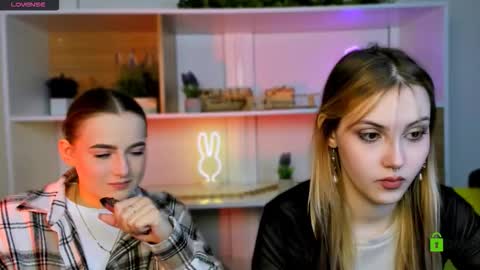 Luna online show from 11/13/25, 05:50