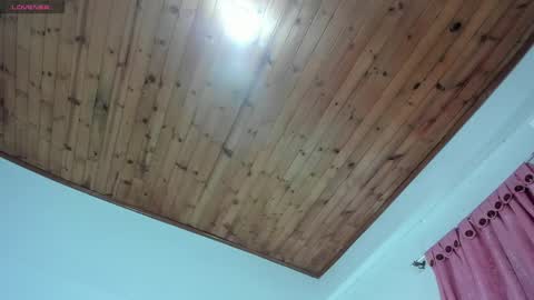 luna_velveth1 online show from 04/22/26, 10:28