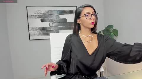 luna online show from 02/15/25, 12:22