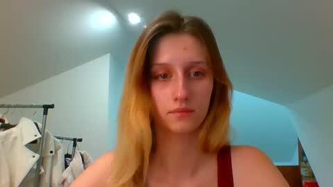 Snapshot of luna_xsensual chatting on 12/06/24, 06:06 L U N A online show from 12/06/24, 06:06