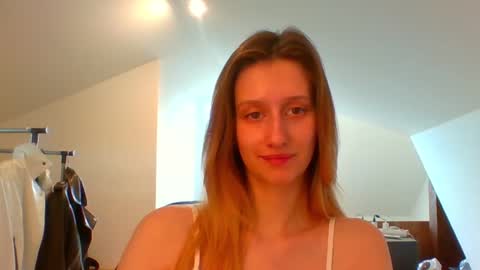 Snapshot of luna_xsensual chatting on 02/28/25, 11:03 L U N A online show from 02/28/25, 11:03