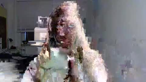 Snapshot of luna_xsensual chatting on 10/29/25, 06:48 L U N A online show from 10/29/25, 06:48