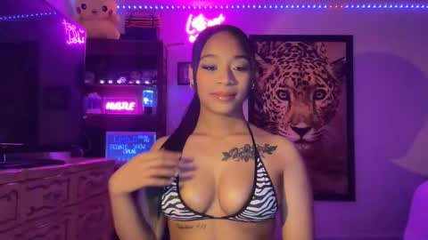 Snapshot of lunaa_11 chatting on 05/06/26, 06:52 lunaa_11 online show from 05/06/26, 06:52