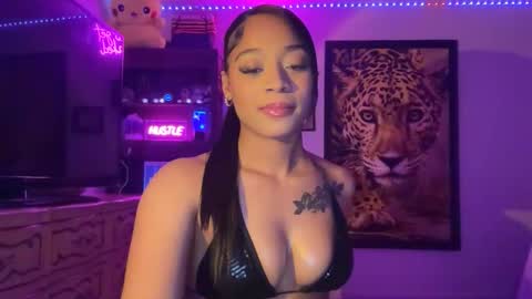 Snapshot of lunaa_11 chatting on 05/07/26, 05:13 lunaa_11 online show from 05/07/26, 05:13