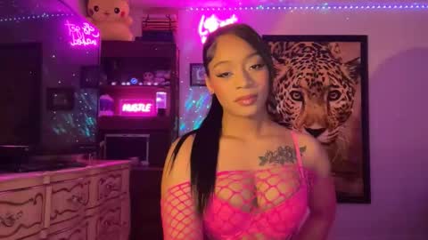Snapshot of lunaa_11 chatting on 05/29/26, 06:00 lunaa_11 online show from 05/29/26, 06:00