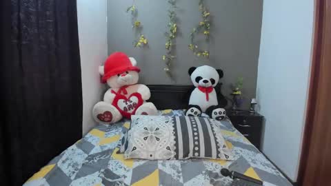 lunaa mayer online show from 02/22/25, 10:52