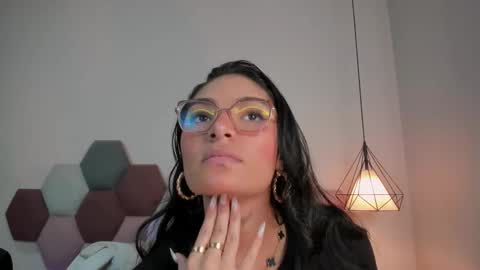 Luna Aspen online show from 03/05/26, 06:04