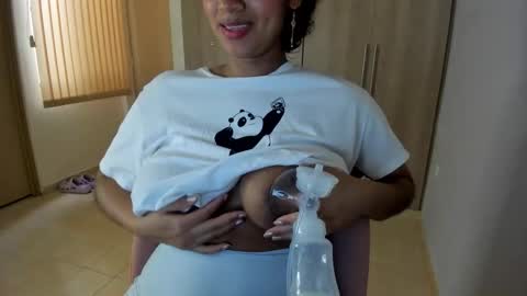 lunabelu_xr online show from 10/18/25, 03:35