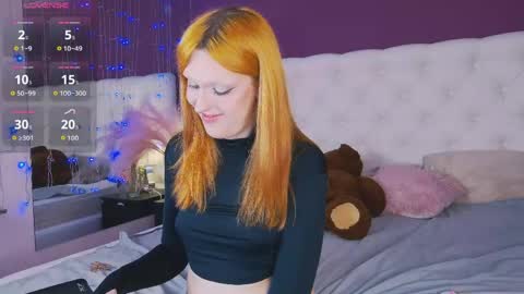 Luna give me a thumbs up please online show from 03/19/26, 03:38