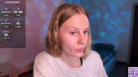 Snapshot of lunacyy chatting on 09/29/25, 08:13 Britney online show from 09/29/25, 08:13