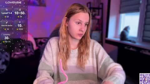 Snapshot of lunacyy chatting on 11/20/25, 06:24 Britney online show from 11/20/25, 06:24