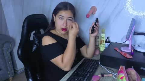 Lunafemme tf online show from 04/23/26, 03:19