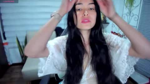 Luna online show from 12/15/25, 04:28