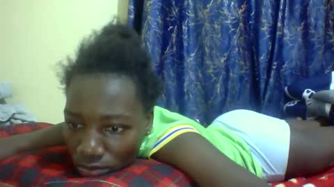 Snapshot of lunah_kitty chatting on 04/28/26, 02:38 lunah_kitty online show from 04/28/26, 02:38