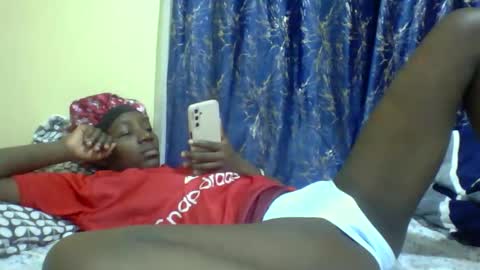 Snapshot of lunah_kitty chatting on 05/02/26, 06:40 lunah_kitty online show from 05/02/26, 06:40