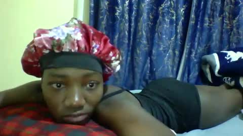 Snapshot of lunah_kitty chatting on 05/11/26, 04:40 lunah_kitty online show from 05/11/26, 04:40