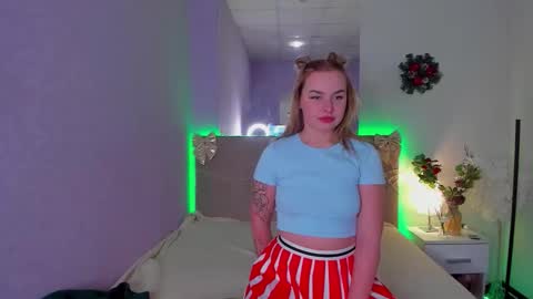 Luna online show from 01/17/26, 03:39