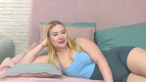 LunaHouston online show from 01/13/25, 01:13