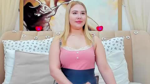 LunaHouston online show from 02/16/25, 04:10