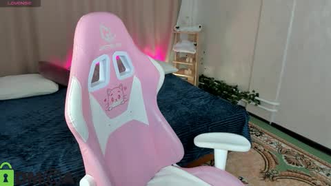 Snapshot of lunakown chatting on 12/02/25, 09:36 Varvara online show from 12/02/25, 09:36