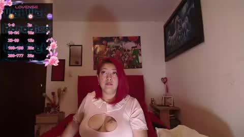 Snapshot of lunalatinacoo chatting on 07/15/26, 07:24 LUNA online show from 07/15/26, 07:24
