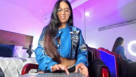 Lunalia online show from 03/25/26, 05:46