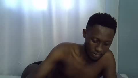 Snapshot of lunalove22_ chatting on 09/25/25, 03:21 lunalove22_ online show from 09/25/25, 03:21