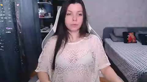 Luna online show from 07/16/26, 10:43