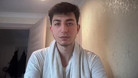 LunaPica online show from 02/05/25, 07:18